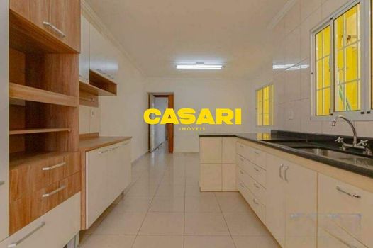 Foto 10 do(a) Casa de 3 quartos à venda em Vila Floresta, Santo André