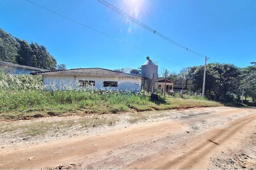 Foto 27 do(a) Fazenda / Sítio / Chácara de 3 quartos à venda em Jardim Itapema, Itapira