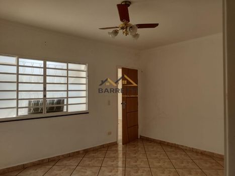 Foto 1 do(a) Casa de 3 quartos à venda em Vila Rezende, Piracicaba