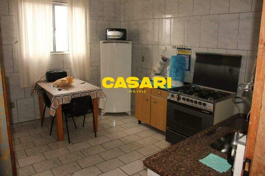 Foto 4 do(a) Casa de 5 quartos à venda em Vila Suíça, Santo André