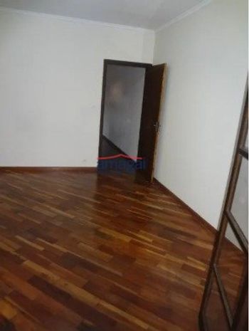 Foto 10 do(a) Casa de 4 quartos à venda em Residencial União, São José dos Campos