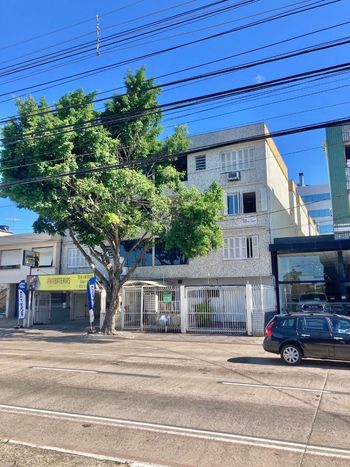 Foto 1 do(a) Apartamento de 3 quartos à venda em São João, Porto Alegre
