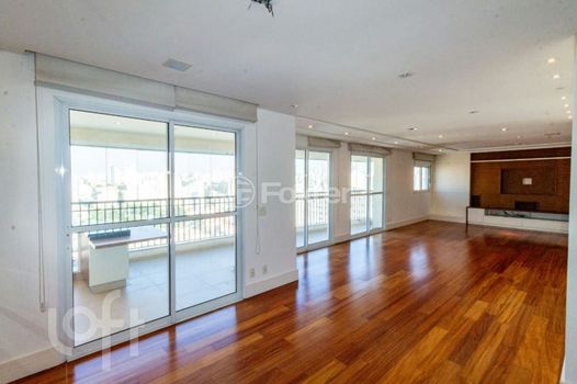 Foto 4 do(a) Apartamento de 4 quartos à venda em Cambuci, São Paulo