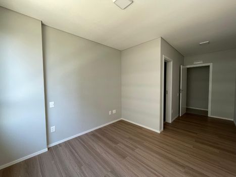 Foto 16 do(a) Apartamento de 2 quartos para alugar em Jardim Atlântico, Florianópolis