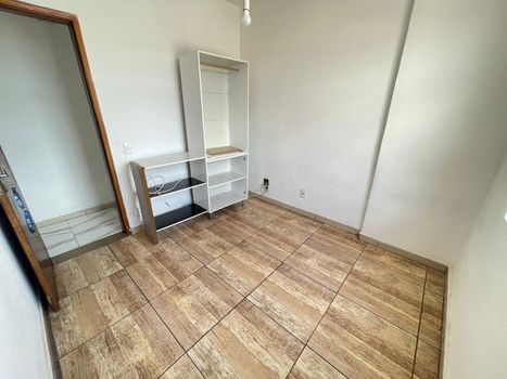 Foto 3 do(a) Apartamento de 2 quartos à venda em Floresta, Belo Horizonte