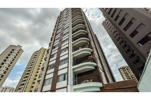 Foto 3 do(a) Apartamento de 3 quartos à venda em Vila Hamburguesa, São Paulo