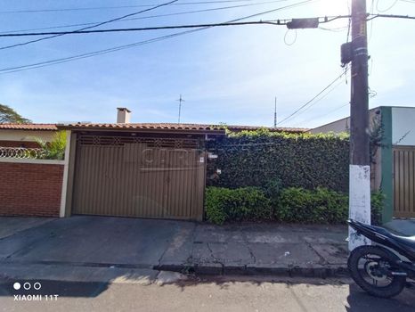 Foto 1 do(a) Casa de 4 quartos à venda em Jardim Macarengo, São Carlos