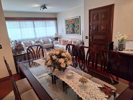 Foto 2 do(a) Apartamento de 3 quartos à venda em Campo Belo, São Paulo