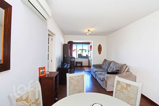 Foto 7 do(a) Apartamento de 2 quartos à venda em Bom Jesus, Porto Alegre