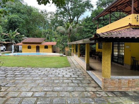Foto 2 do(a) Casa de 3 quartos à venda em Limoeiro, Guapimirim