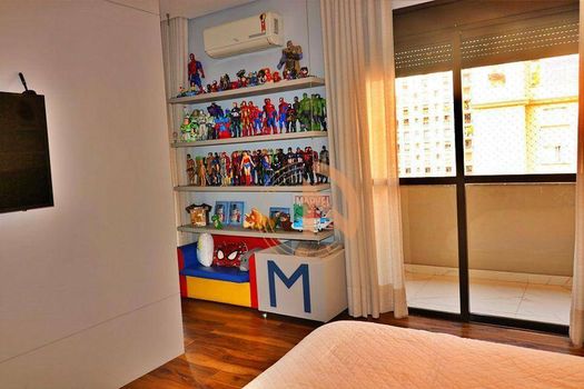 Foto 17 do(a) Apartamento de 4 quartos à venda em Vila Nova Conceição, São Paulo