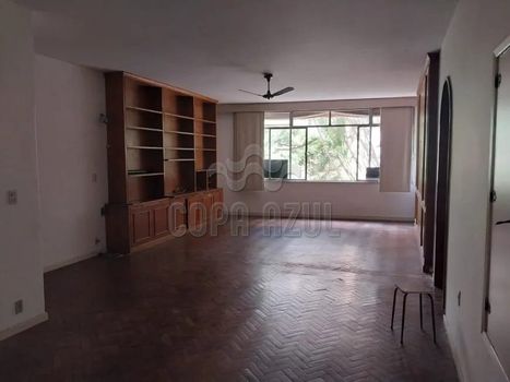 Foto 1 do(a) Apartamento de 4 quartos à venda em Cosme Velho, Rio de Janeiro
