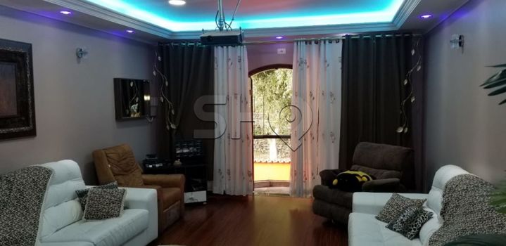 Foto 4 do(a) Casa de 4 quartos à venda em Parque Continental, São Paulo
