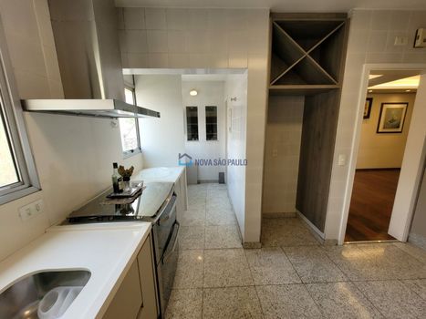 Foto 7 do(a) Apartamento de 3 quartos à venda em Indianópolis, São Paulo