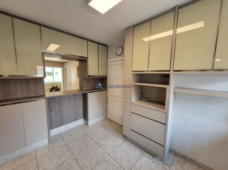 Foto 8 do(a) Apartamento de 3 quartos à venda em Indianópolis, São Paulo