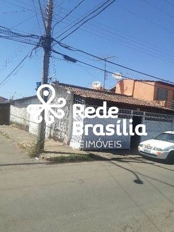 Foto 1 do(a) Casa de 3 quartos à venda em Guará II, Brasília