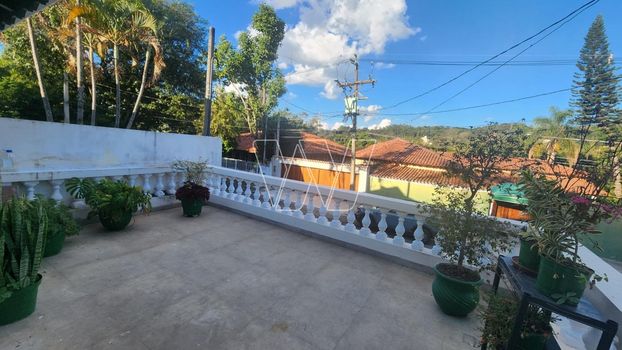 Foto 1 do(a) Casa de 3 quartos para alugar em Sousas, Campinas