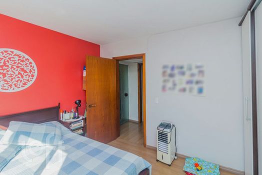 Foto 13 do(a) Apartamento de 2 quartos à venda em Bom Jesus, Porto Alegre