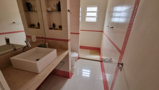 Foto 37 do(a) Casa em Condomínio de 3 quartos à venda em Santo Antônio, Porto Alegre