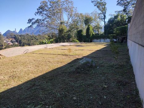 Foto 2 do(a) Terreno false à venda em Tijuca, Teresópolis