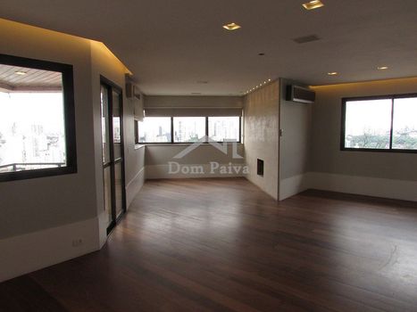 Foto 2 do(a) Cobertura de 4 quartos à venda em Aclimação, São Paulo