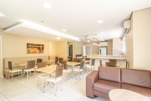 Foto 4 do(a) Apartamento de 2 quartos à venda em Petrópolis, Porto Alegre