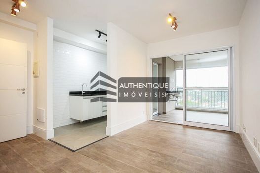 Foto 3 do(a) Apartamento de 3 quartos à venda em Caxingui, São Paulo