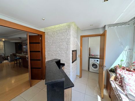 Foto 11 do(a) Apartamento de 4 quartos para alugar em Centro Histórico, Porto Alegre