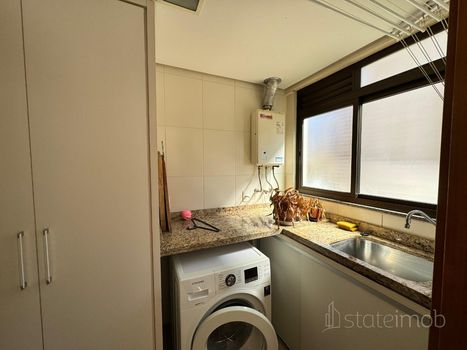 Foto 14 do(a) Apartamento de 4 quartos para alugar em Centro Histórico, Porto Alegre
