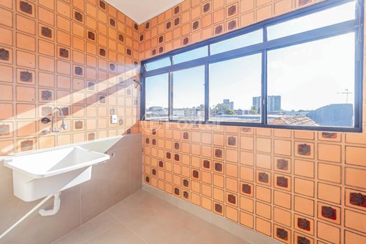 Foto 29 do(a) Apartamento de 2 quartos à venda em Navegantes, Porto Alegre