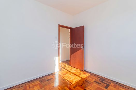 Foto 17 do(a) Apartamento de 2 quartos à venda em Navegantes, Porto Alegre