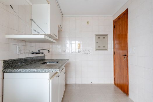 Foto 6 do(a) Apartamento de 3 quartos à venda em Chácara das Pedras, Porto Alegre