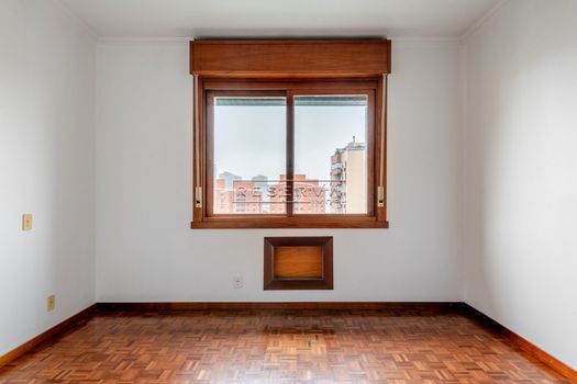 Foto 15 do(a) Apartamento de 3 quartos à venda em Chácara das Pedras, Porto Alegre