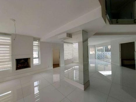 Foto 4 do(a) Apartamento de 3 quartos à venda em Vila Nova Conceição, São Paulo