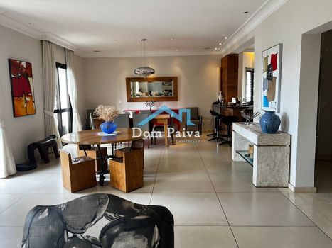 Foto 2 do(a) Apartamento de 4 quartos à venda em Moema, São Paulo