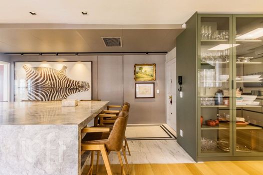 Foto 18 do(a) Apartamento de 3 quartos à venda em Moinhos de Vento, Porto Alegre