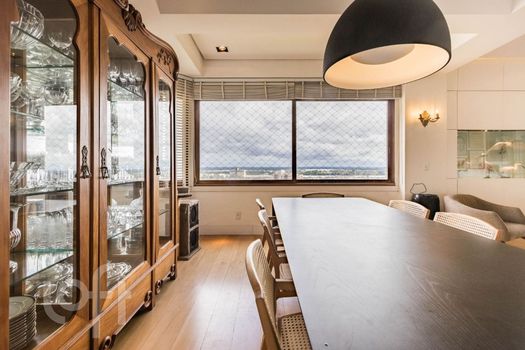 Foto 7 do(a) Apartamento de 3 quartos à venda em Moinhos de Vento, Porto Alegre