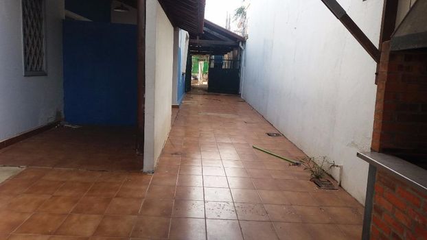 Foto 6 do(a) Casa de 6 quartos à venda em Vila São Paulo, Araçatuba