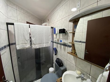 Foto 14 do(a) Casa de 6 quartos à venda em Jardim São Pedro, Porto Alegre