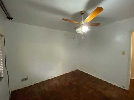 Foto 26 do(a) Casa de 6 quartos à venda em Jardim São Pedro, Porto Alegre