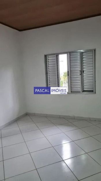 Foto 5 do(a) Casa de 3 quartos à venda em Jardim Itacolomi, São Paulo