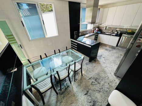 Foto 13 do(a) Casa de 5 quartos à venda em Jardim Atlântico, Belo Horizonte