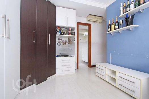Foto 14 do(a) Apartamento de 3 quartos à venda em Três Figueiras, Porto Alegre