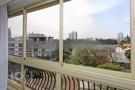 Foto 8 do(a) Apartamento de 3 quartos à venda em Três Figueiras, Porto Alegre