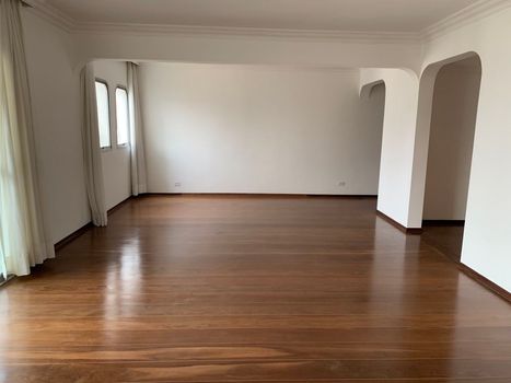 Foto 5 do(a) Apartamento de 4 quartos à venda em Indianópolis, São Paulo