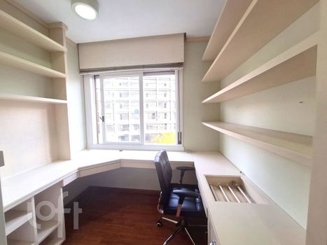 Foto 31 do(a) Apartamento de 3 quartos à venda em Independência, Porto Alegre