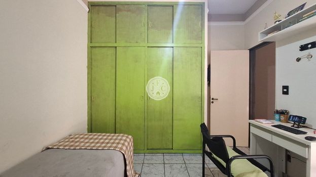 Foto 13 do(a) Casa de 3 quartos à venda em Jardim Irajá, Ribeirão Preto