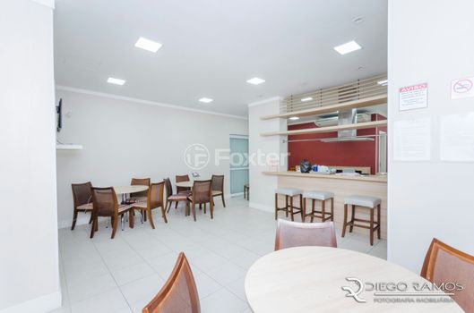 Foto 44 do(a) Apartamento de 2 quartos à venda em Vila Ipiranga, Porto Alegre