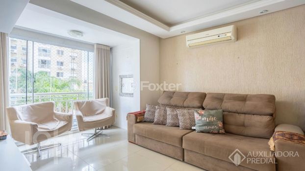 Foto 3 do(a) Apartamento de 2 quartos à venda em Vila Ipiranga, Porto Alegre