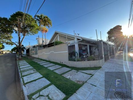Foto 2 do(a) Casa de 3 quartos à venda em Jardim Brasil, Maringá
